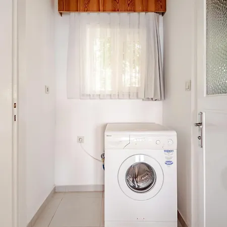 Apartment Yali Evi *