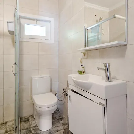 Yali Evi Apartment