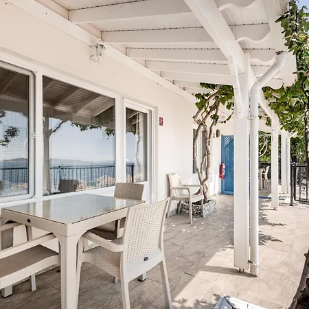 Yali Evi Apartment *