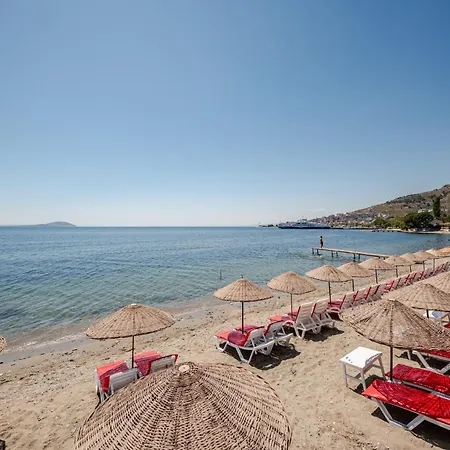 Yali Evi Marmara Adasi