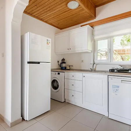 Yali Evi * מרמרה אדסי