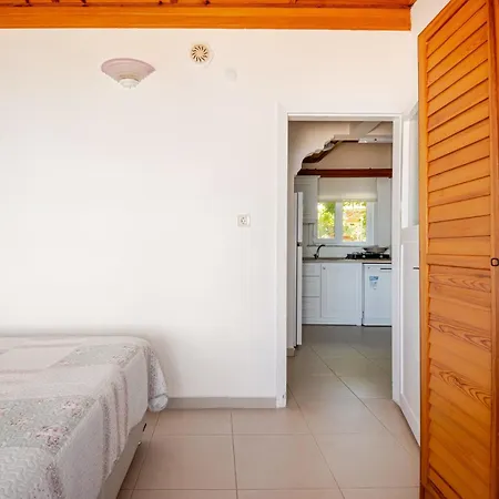 Yali Evi * מרמרה אדסי