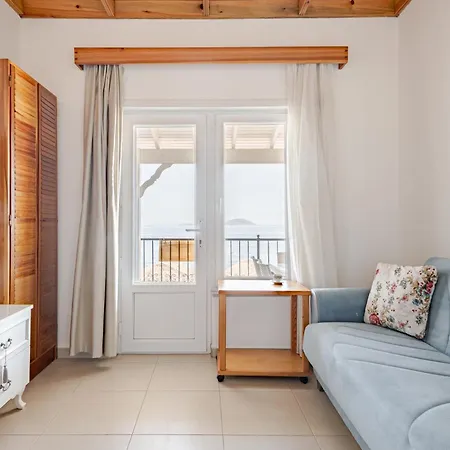 Apartment Yali Evi